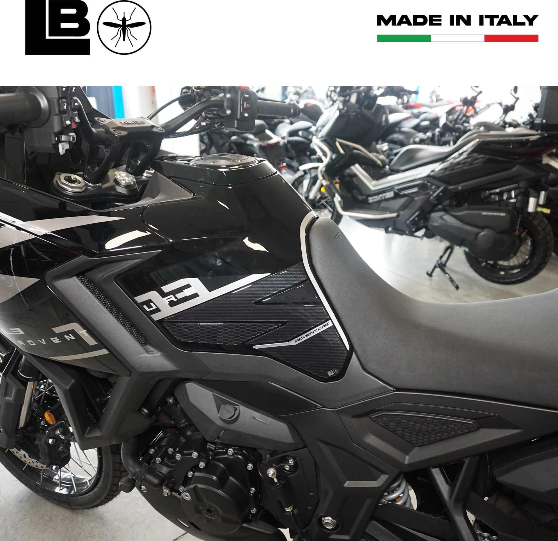 Adesivi 3D Protezioni Laterali Serbatoio moto compatibili con Zontes 703F 2025 in Decalcomanie adesivi e magneti LabelBike - Bibbiano, commercioVirtuoso.it