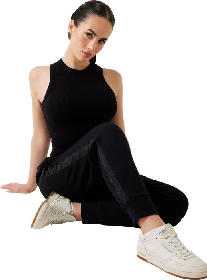 Guess pantaloni jogger neri NEW VICTOIRE W5YB11 KBYE2 JBLK in Pantaloni Prodotti di Classe - Nocera Superiore, commercioVirtuoso.it