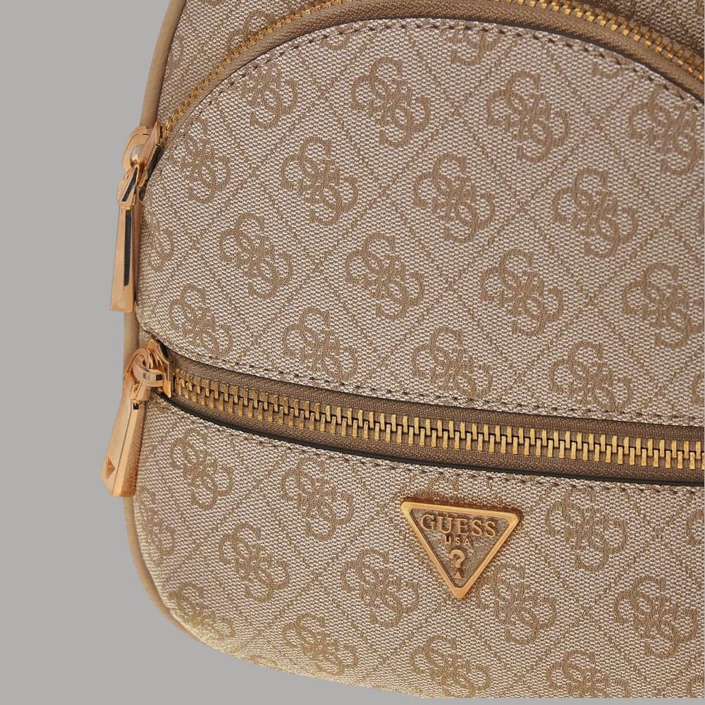 Zaino Guess Manhattan Donna Stile Iconico, 4G Logo Chic in Zaini Casual Prodotti di Classe - Nocera Superiore, commercioVirtuoso.it