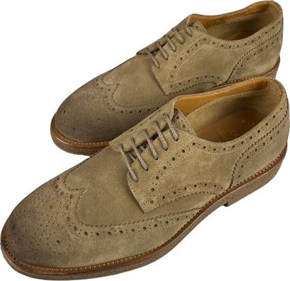 Scarpa uomo Doucal's - Derby Stringate Brogue - fiore e coda di rondine - in camoscio - Colore Sabbia in Scarpe stringate basse Couture - Sestu, commercioVirtuoso.it