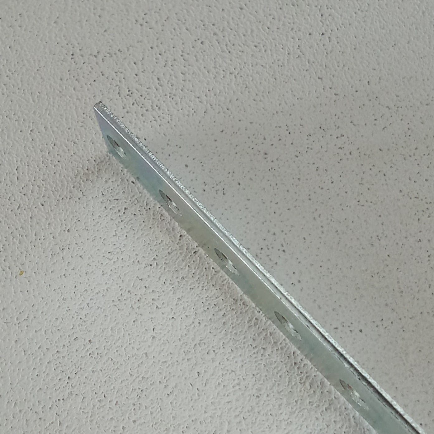 Piastrina forata rinforzata da 20cm - 3pz - 4