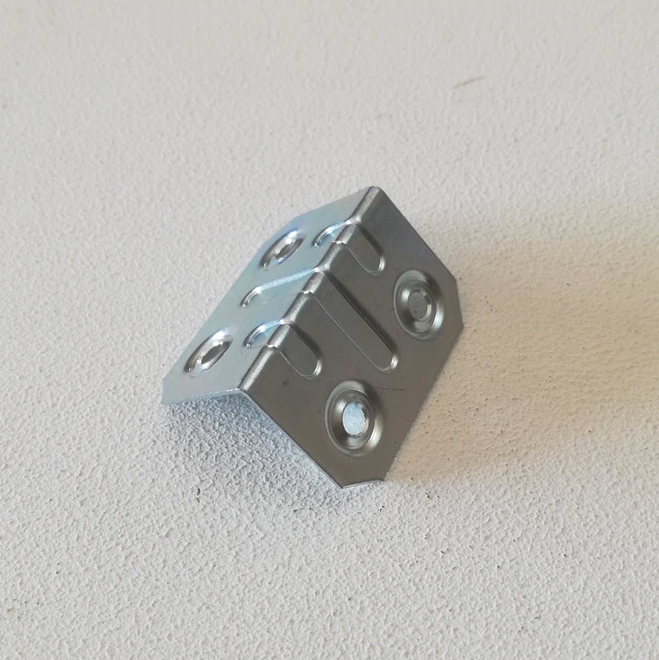 Piastrina piegata 25x25x40mm in acciaio zincato - 20pz - 2