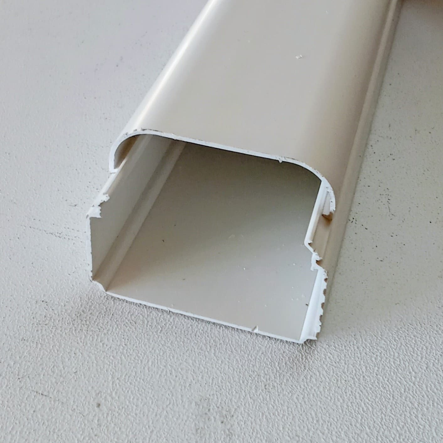 First profilfreddo canalina H 65 x L 90 x P 2000mm resistente ai raggi UV - 3