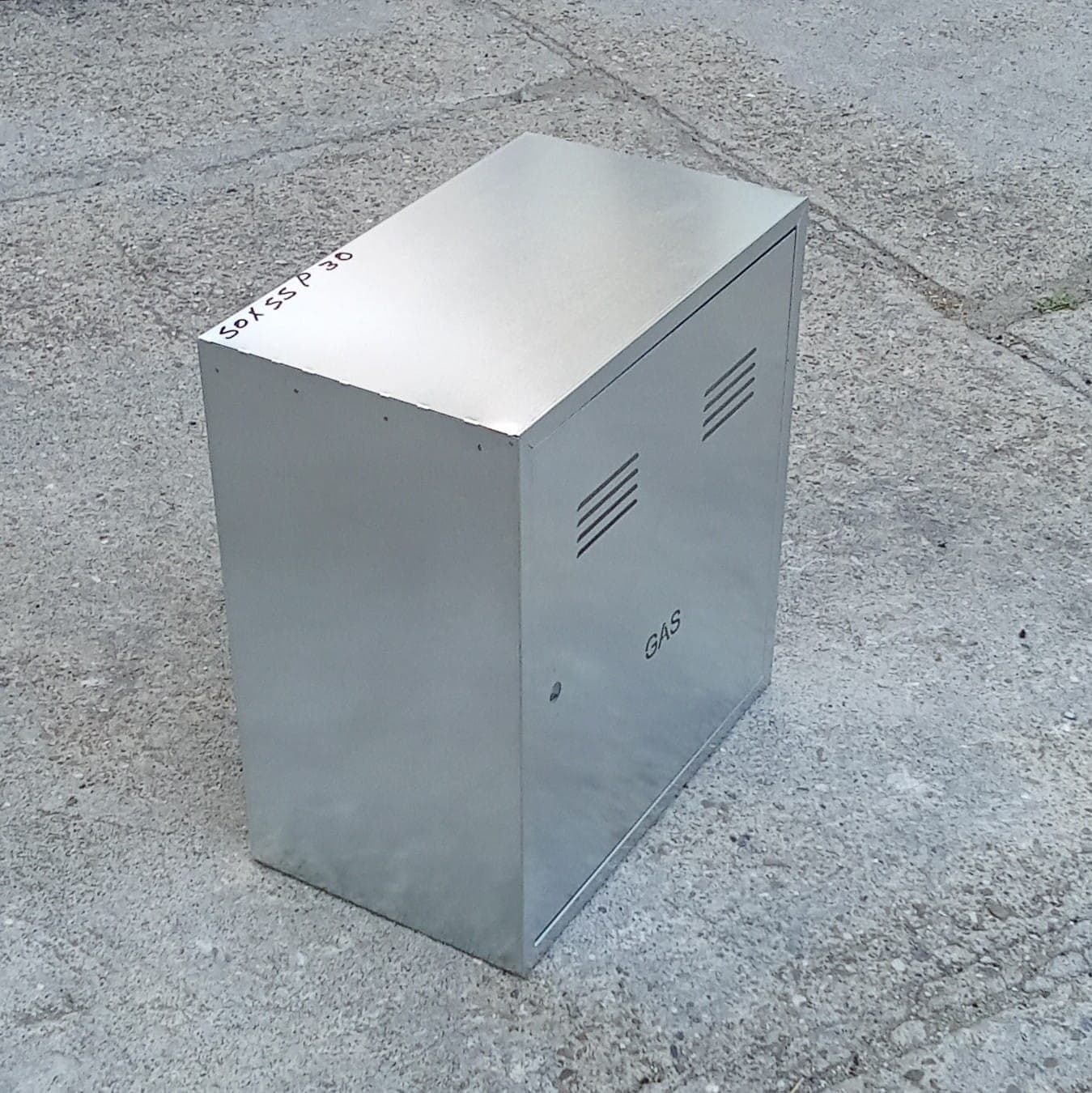Cassetta gas H 55 x L 50 x P 30cm cassonetto contenitore zincato per contatore in Accessori Aloiserw.com - Altomonte, commercioVirtuoso.it
