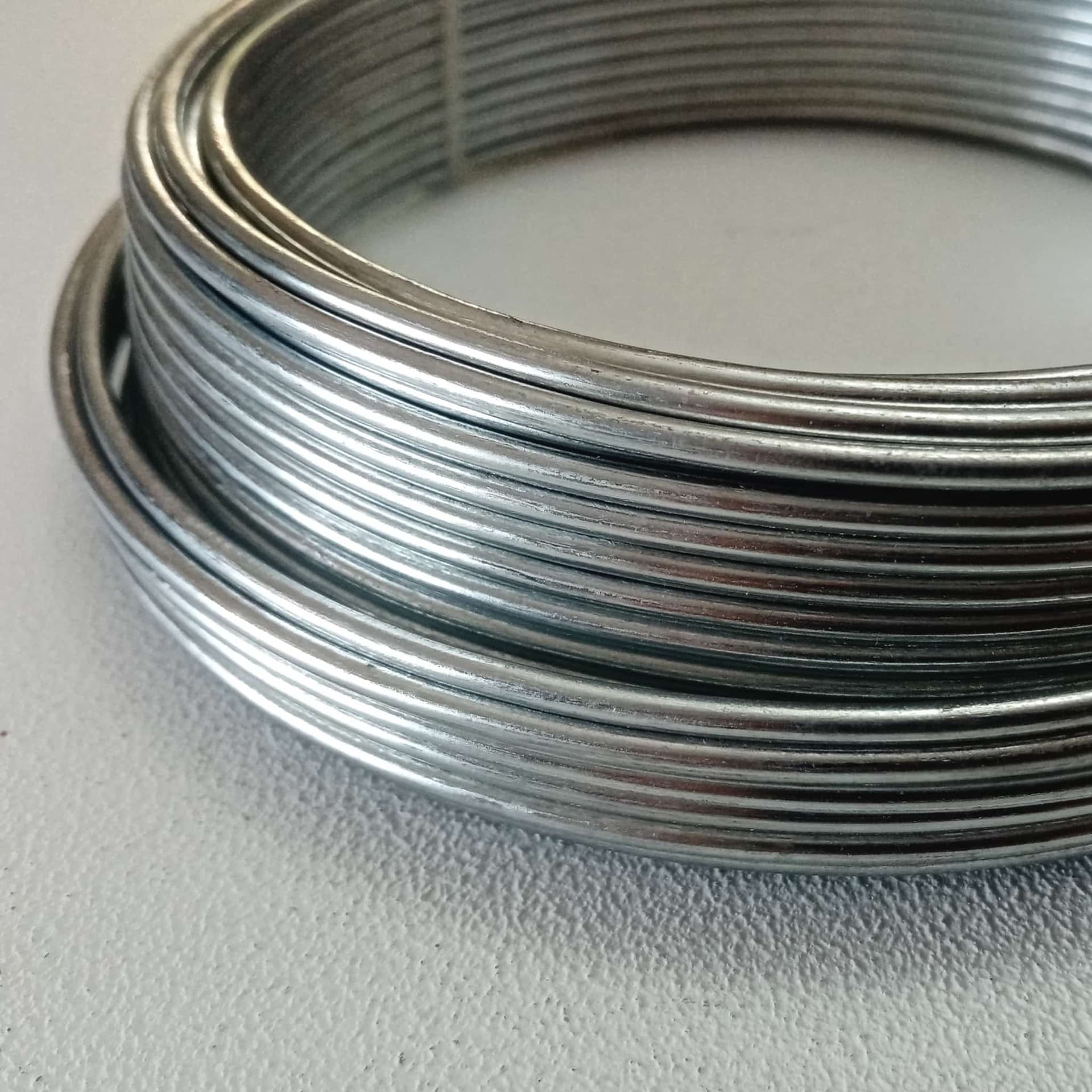 Matassa da 920gr circa di filo cotto zincato per muratura - 4