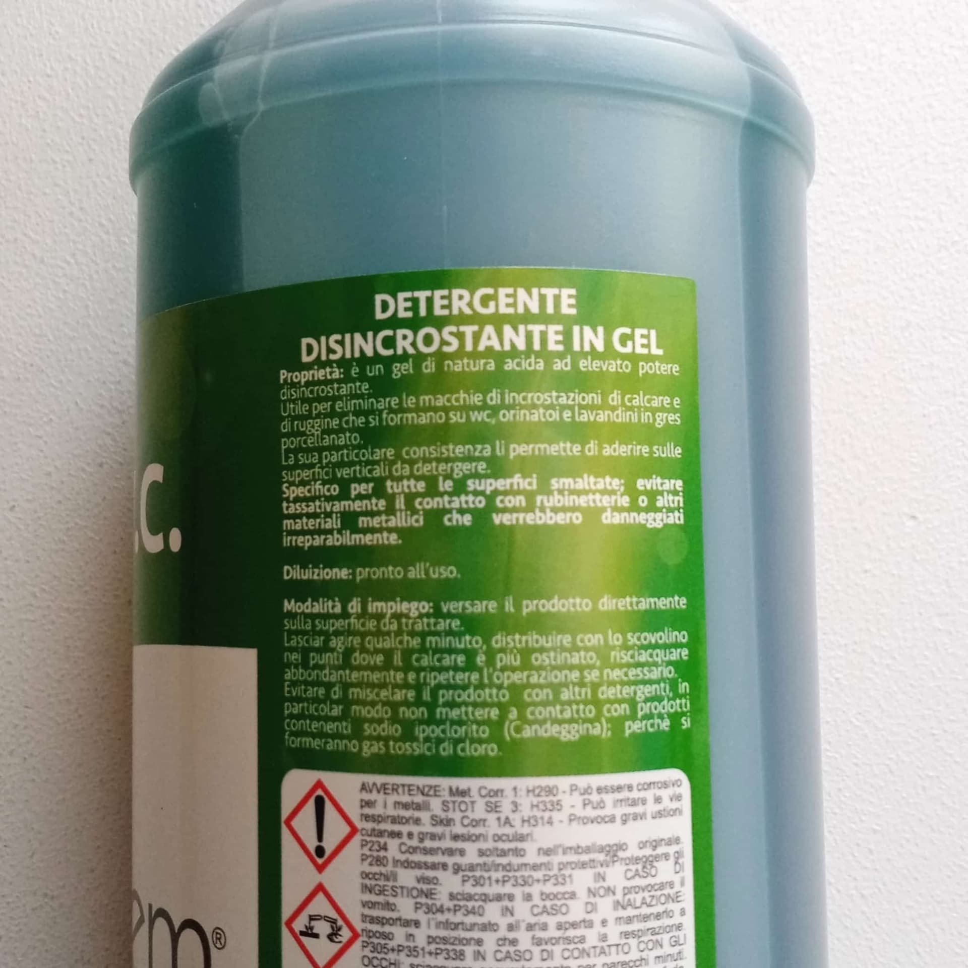 Abichem 1lt DETER W.C. detergente disincrostante in gel per eliminare macchie di incrostazione o di ruggine - 2
