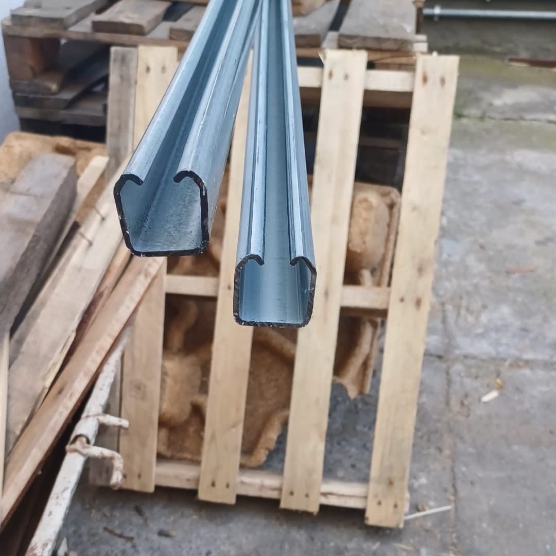 Ibfm 3mt art. 339P binario guida monorotaia in ferro zincato per carrelli per cancelli sospesi - 2