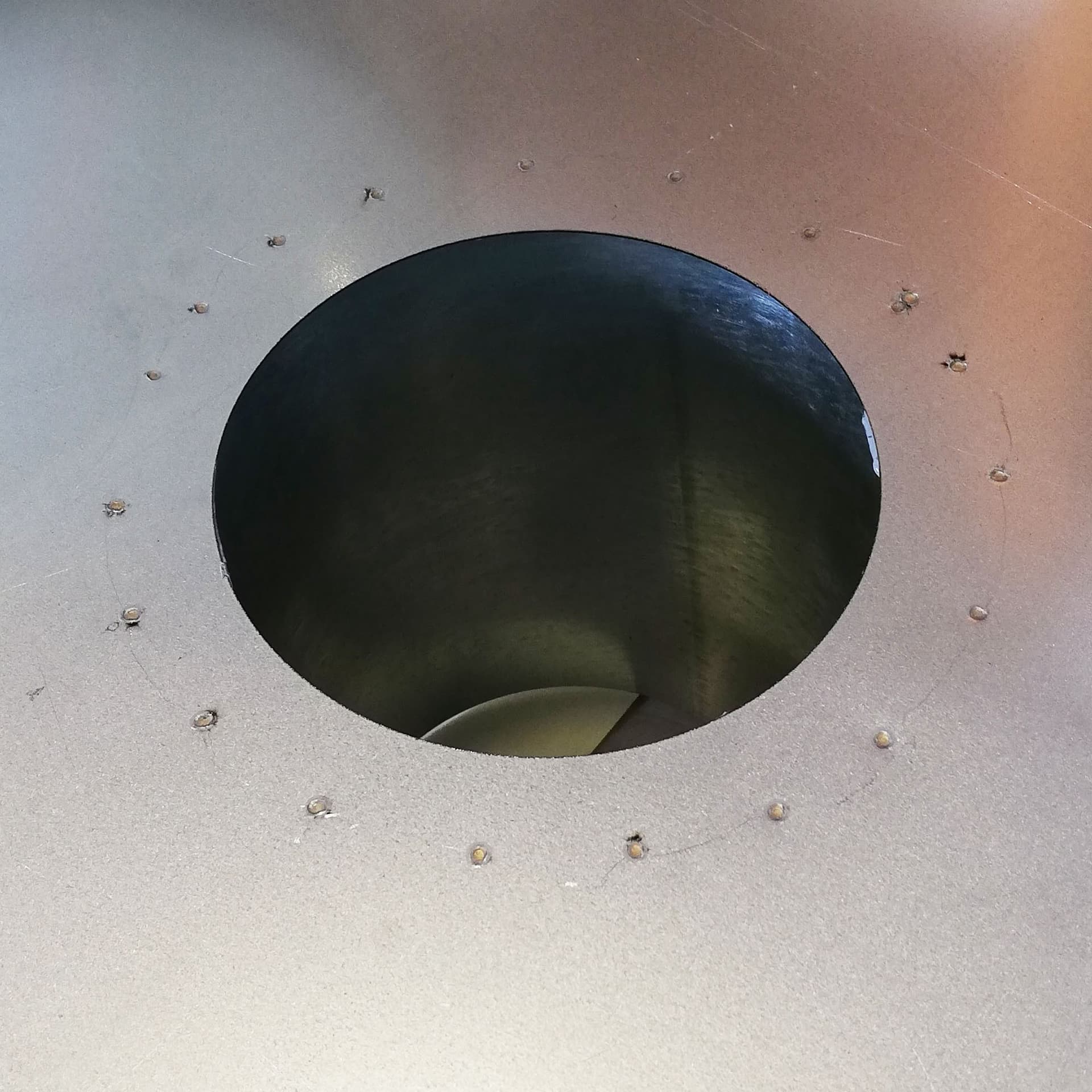 Faldale piano zincato per tubo da 140mm spessore 6 decimi - 3