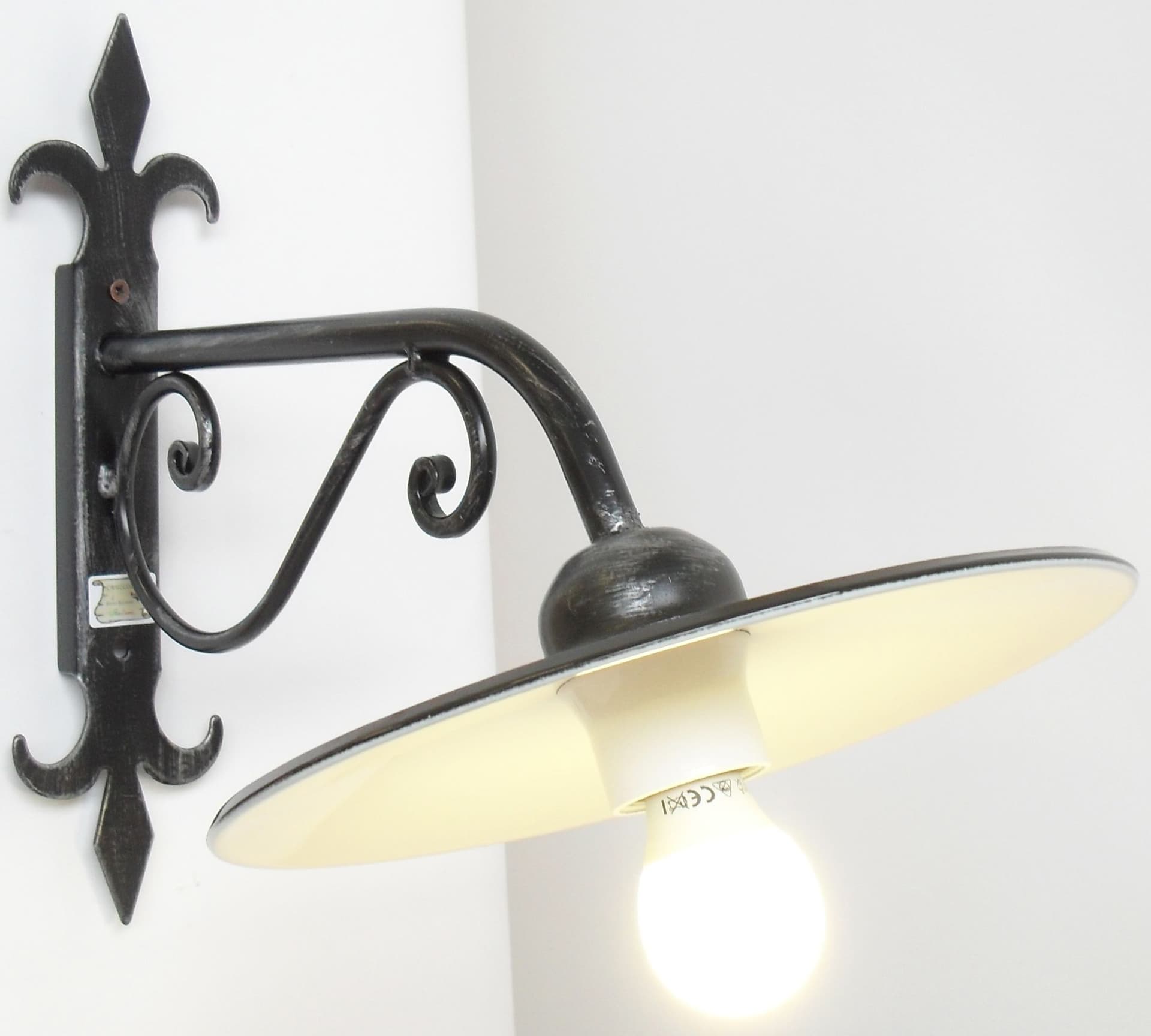 Lampada Tulipano con Piatto Ø Cm 27 1 x 100 Watt – Autres