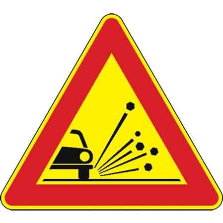 Segnale Cantiere Fig. 390 Materiale Instabile Sulla Strada 90 cm - 2