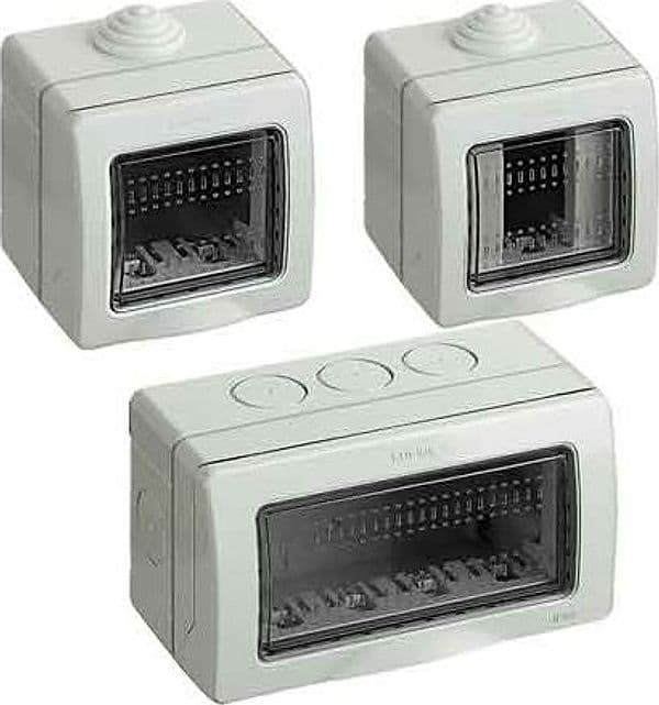 Contenitore da Parete per Apparecchi IP55 Matix Bticino 3 Posti