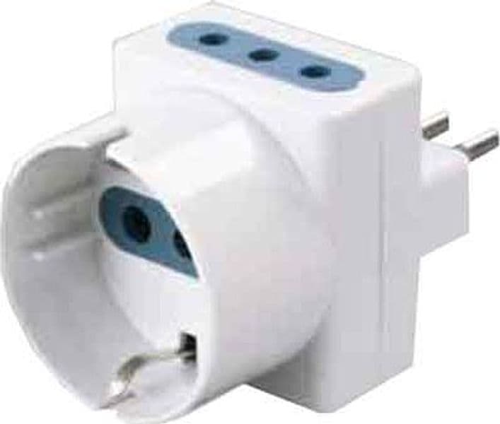 Adattatore Triplo Schuko Bivalente 10A Ideal Star 2P con T 1 Presa Schuko