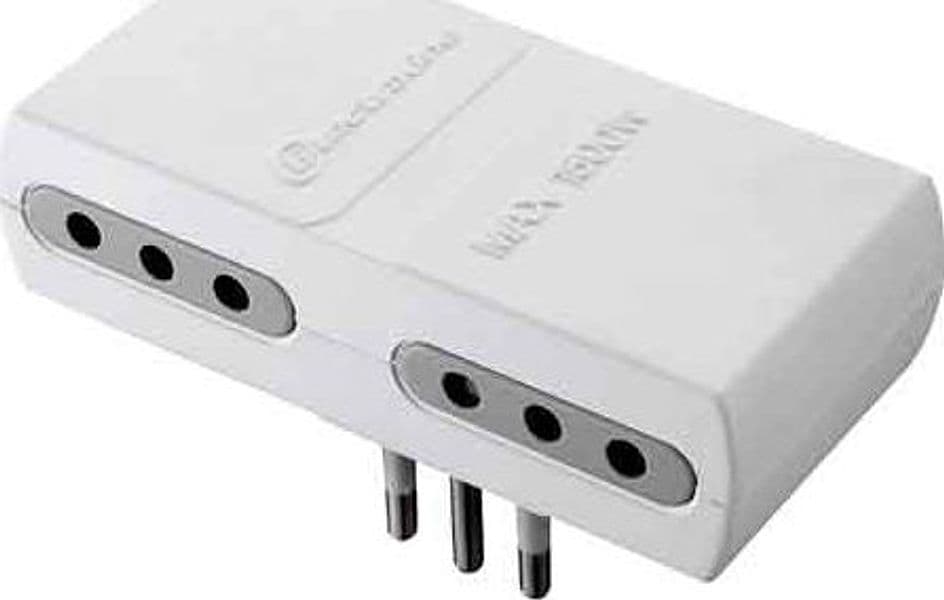Adattatore Quadruplo 10A 2P con T Presa 10A 2P con T – Autres