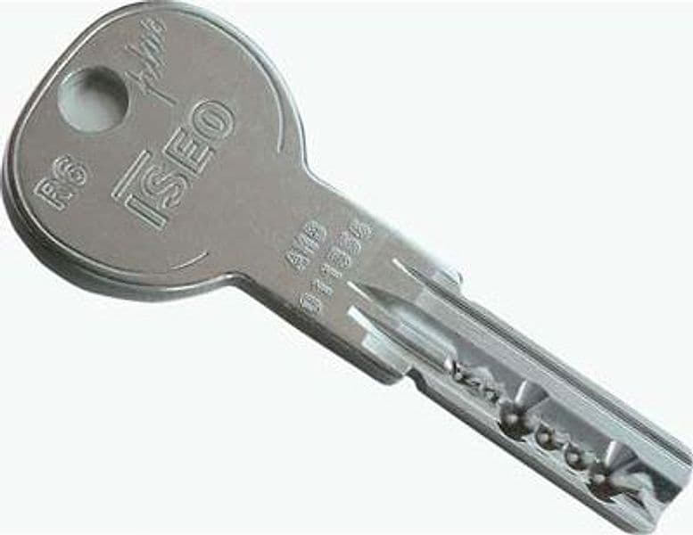 Chiave Punzonata Iseo 020819 Originale Ottone 5 Pezzi – Iseo Serrature