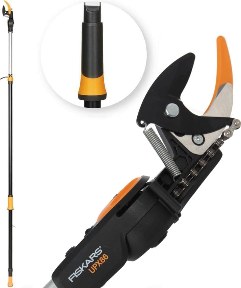 Potatore Fiskars Universal Cutter Telescopico UPX86 2,42>4 m