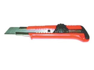 Cutter Grande con Guida in Metallo e Bloccaggio a Rotella Alte 24 Blister - 2