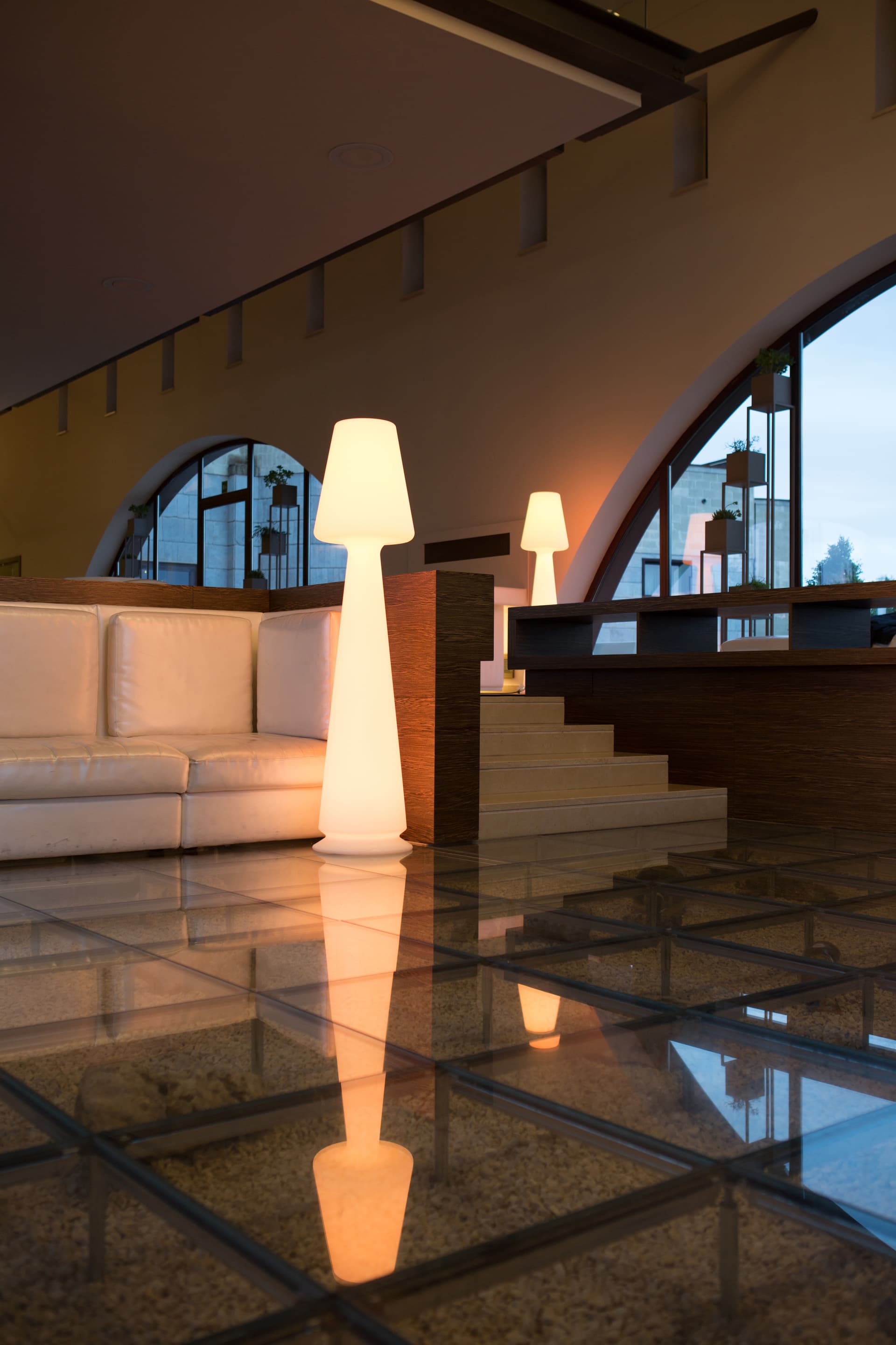 Piantana LED Chloe Rgb 39XH165 Cm con Telecoman - 2
