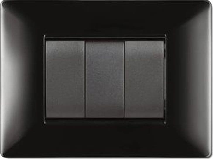 Placca Life Q Living Plast Nero 4P – Idroweb