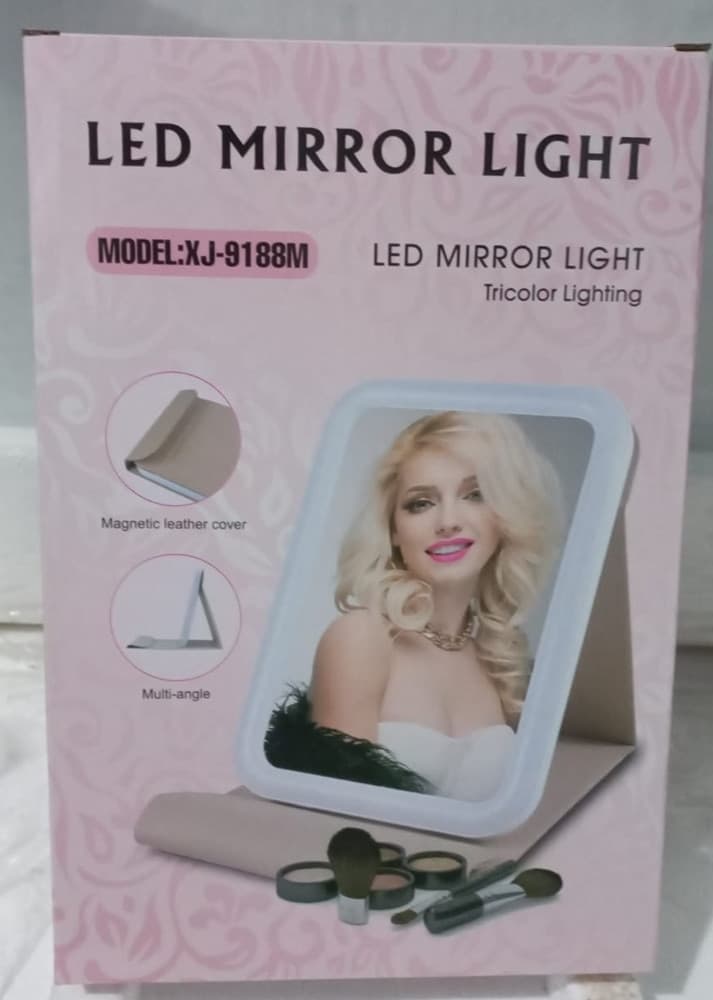 SPECCHIO TRUCCO LUMINOSO LUCE A LED CON ILLUMINAZIONE A TRE COLORI RICARICA USB PORTATILE - 3