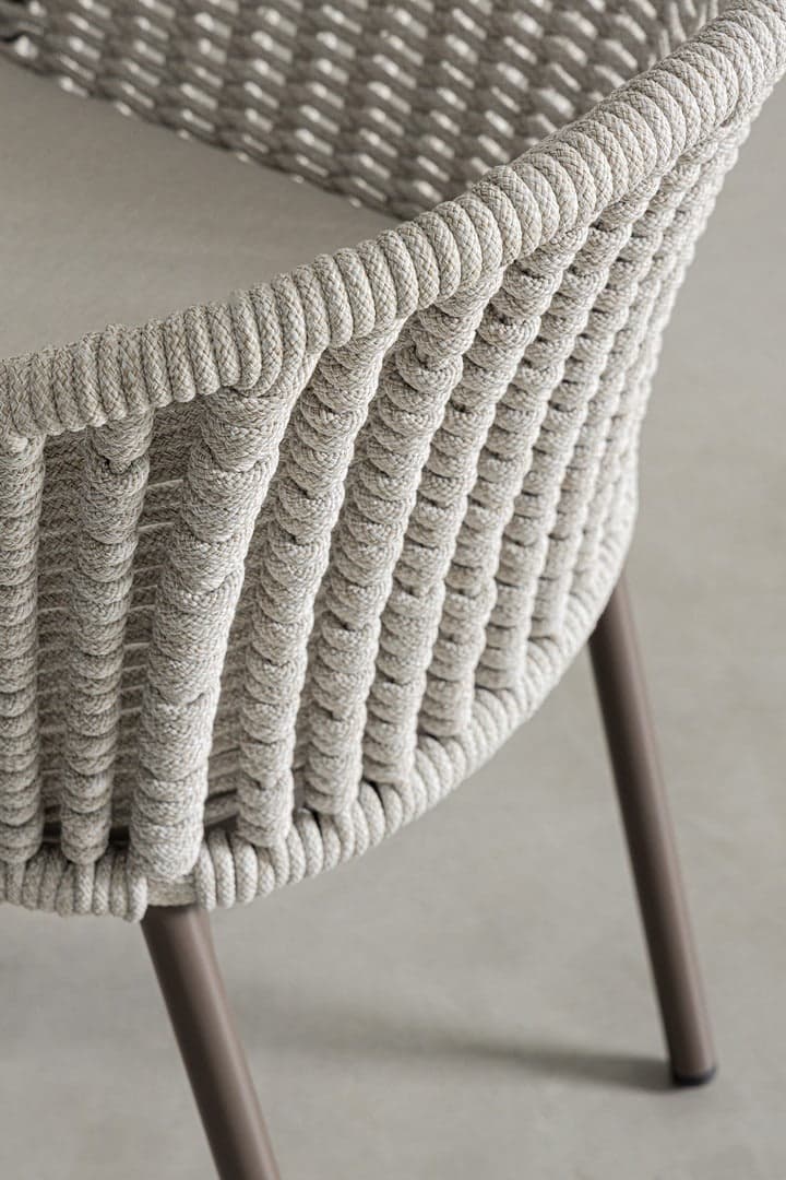 Sedia "Salines" struttura in alluminio, con braccioli, intreccio in corda, per interni ed esterni in Sedie per tavolo da giardino Decor Space - Altamura, commercioVirtuoso.it