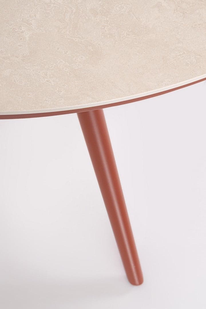 Tavolo "Cabas" con struttura in alluminio, piano in pietra sinterizzata, per arredo interno ed esterno in Tavoli da sala da pranzo Decor Space - Altamura, commercioVirtuoso.it