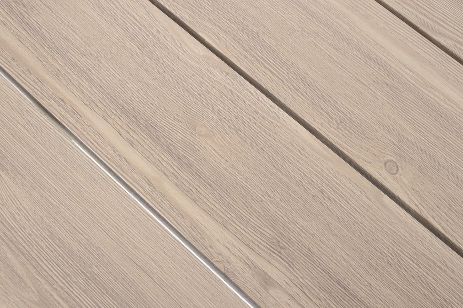Tavolo "Zelmar" con struttura in alluminio, piano in doghe effetto legno, per arredo interno ed esterno in Tavoli da sala da pranzo Decor Space - Altamura, commercioVirtuoso.it