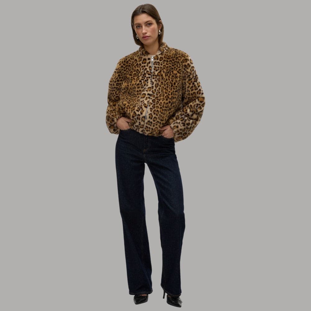 Vero Moda eco pelliccia maculata SONJALIGA 10331290 in Giacche Prodotti di Classe - Nocera Superiore, commercioVirtuoso.it