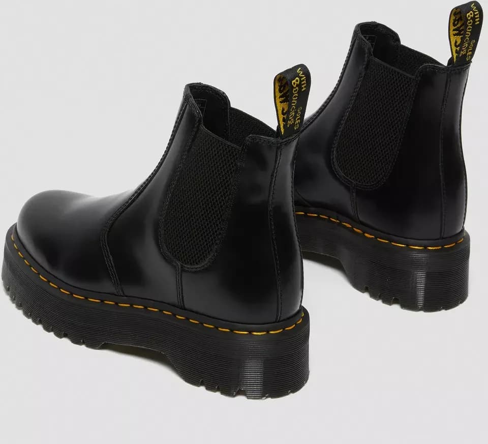 DR MARTENS BEATLES PLATFORM in Stivali Bilello Shop - San Giovanni in Fiore, commercioVirtuoso.it