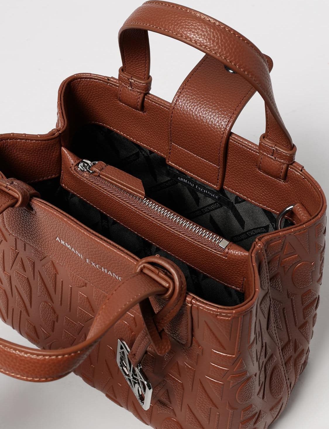 ARMANI EXCHANGE Shopping Coconut art. XW001481AF15774 in Borse a spalla Bilello Shop - San Giovanni in Fiore, commercioVirtuoso.it