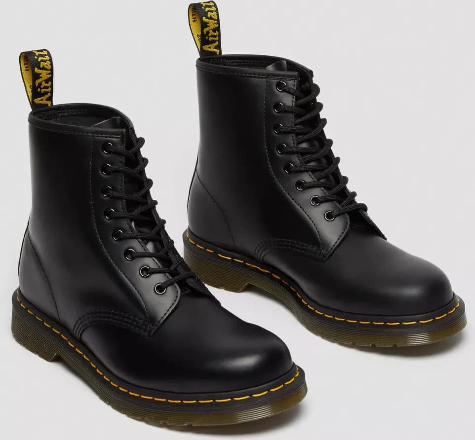 DR MARTENS ANFIBIO CLASSICO in Stivali Bilello Shop - San Giovanni in Fiore, commercioVirtuoso.it