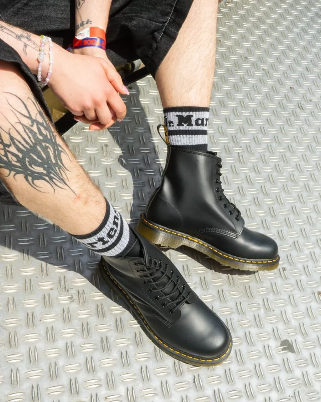 DR MARTENS ANFIBIO CLASSICO in Stivali Bilello Shop - San Giovanni in Fiore, commercioVirtuoso.it