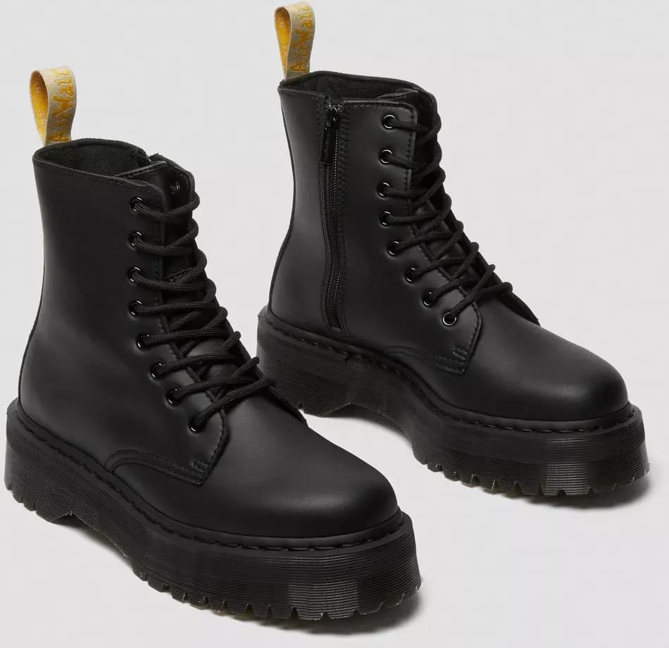 DR MARTENS ANFIBIO JADON in Stivali Bilello Shop - San Giovanni in Fiore, commercioVirtuoso.it