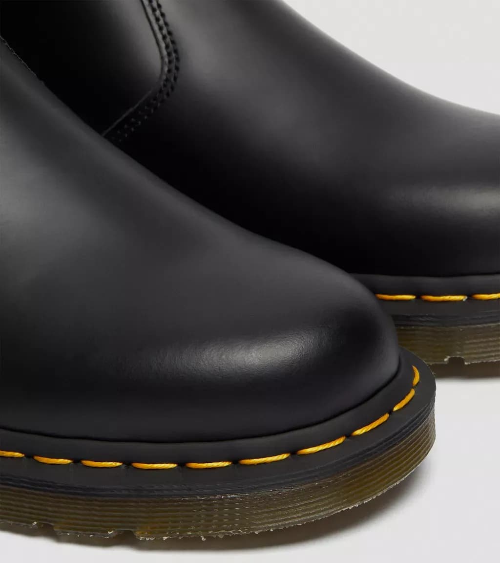 DR MARTENS BEATLES in Stivali Bilello Shop - San Giovanni in Fiore, commercioVirtuoso.it