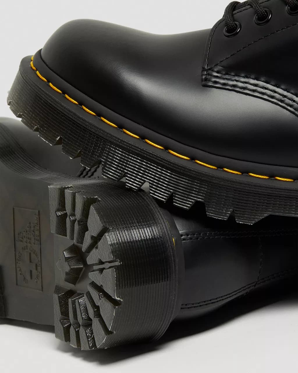 DR MARTENS ANFIBIO BEX in Stivali Bilello Shop - San Giovanni in Fiore, commercioVirtuoso.it