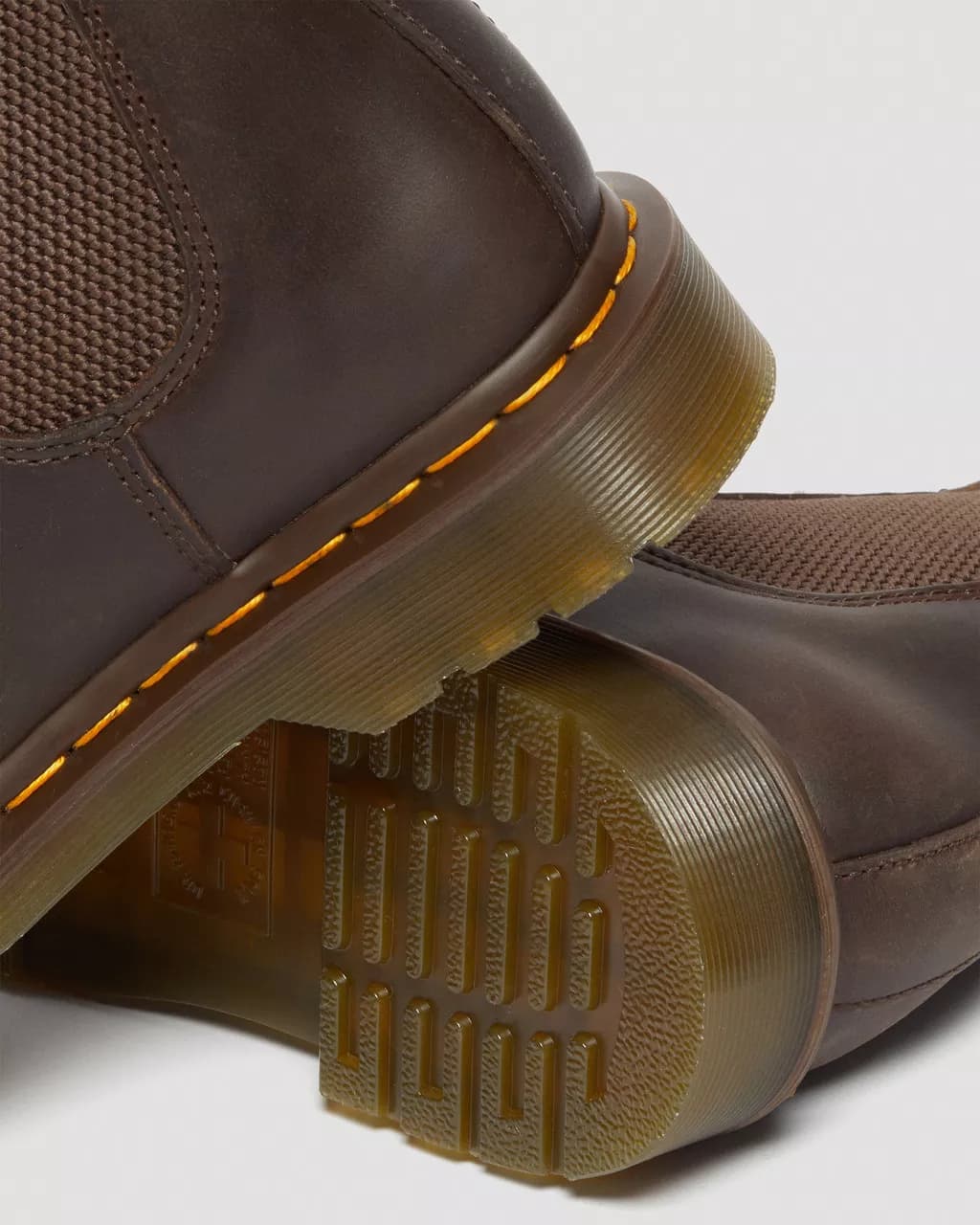 DR MARTENS BEATLES BROWN in Stivali Bilello Shop - San Giovanni in Fiore, commercioVirtuoso.it