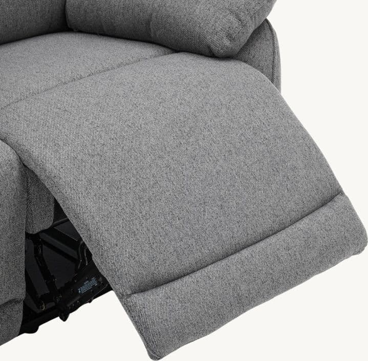 Divano "Andromeda" con doppio recliner manuale e rivestimento in tessuto grigio per interno in Divani Decor Space - Altamura, commercioVirtuoso.it
