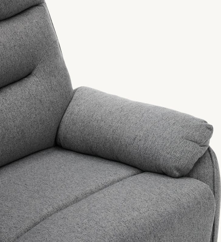 Divano "Andromeda" con doppio recliner manuale e rivestimento in tessuto grigio per interno in Divani Decor Space - Altamura, commercioVirtuoso.it