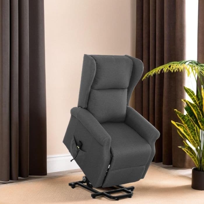 Poltrona "Aquila" con recliner elettrico e rivestimento in tessuto per interno in Poltrone Decor Space - Altamura, commercioVirtuoso.it