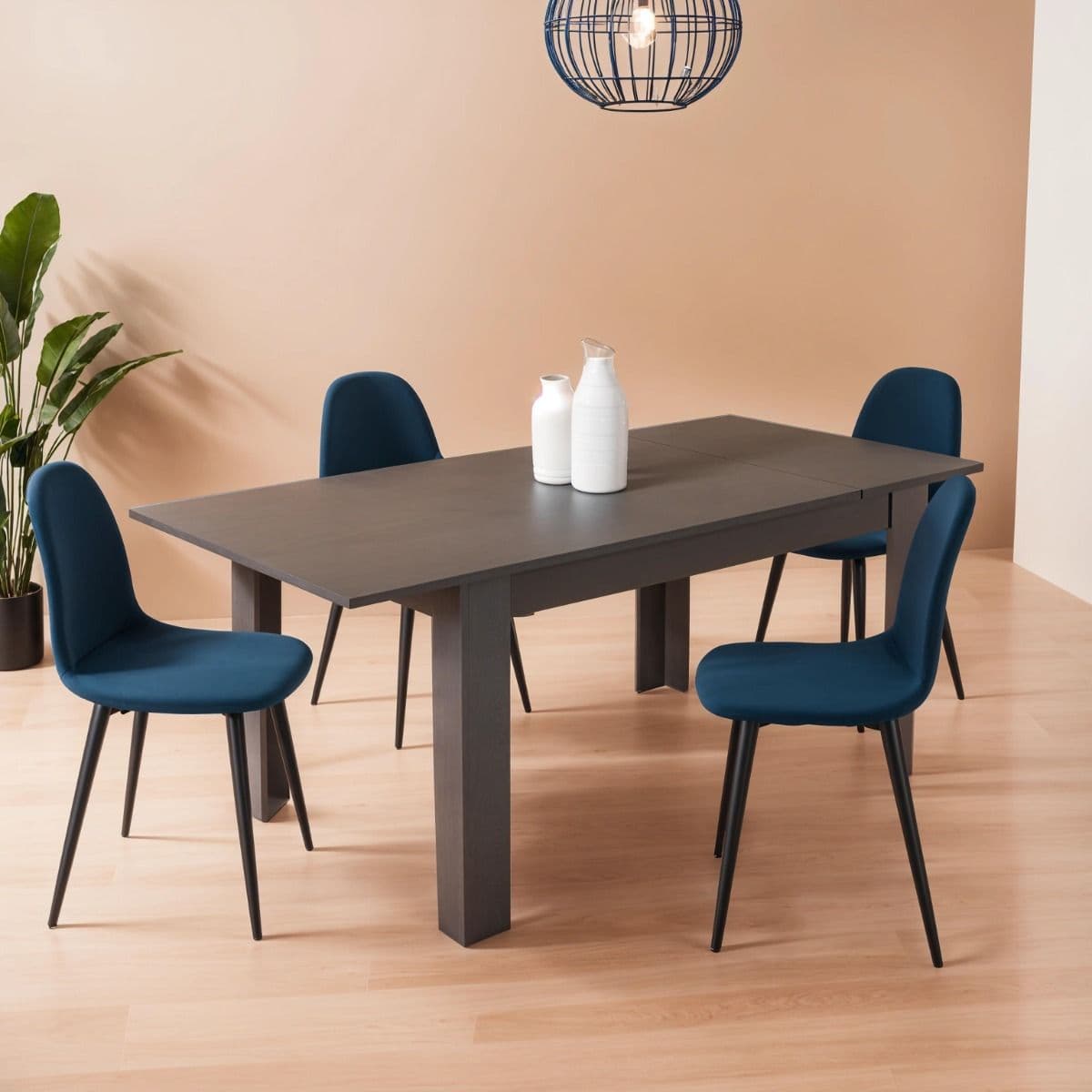 Tavolo "Gliese" con gambe e piano in MDF, design moderno, per arredo interno 137/185 x 90 h 76 cm in Tavoli da sala da pranzo Decor Space - Altamura, commercioVirtuoso.it
