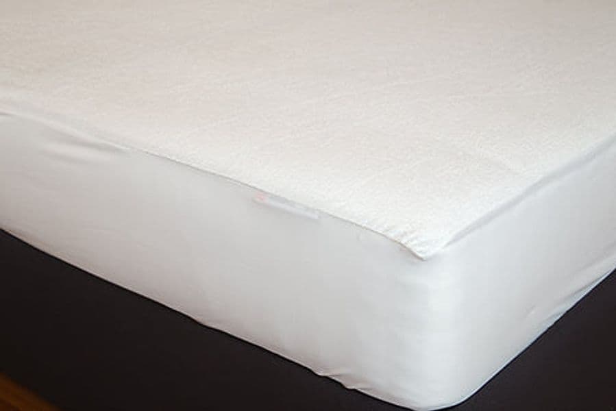 Coprimaterasso con angoli 100% Cotone a contatto con la pelle impermeabile traspirante antibatterico anallergico Made in Italy - 2
