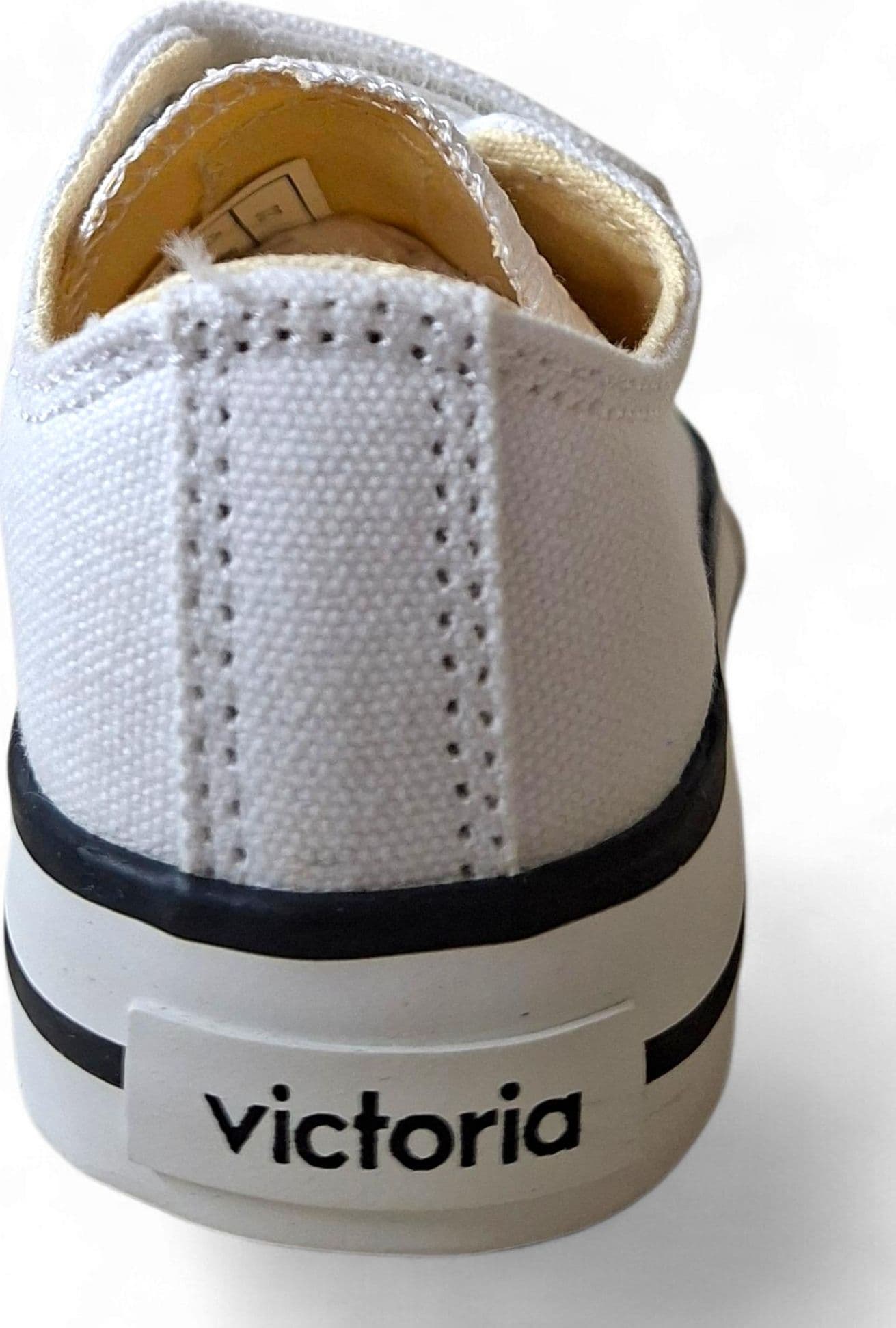 Sneakers bambino Victoria Tribu bianco tela doppio velcro casual in Ballerine Scarpetteria Gica - Trani, commercioVirtuoso.it