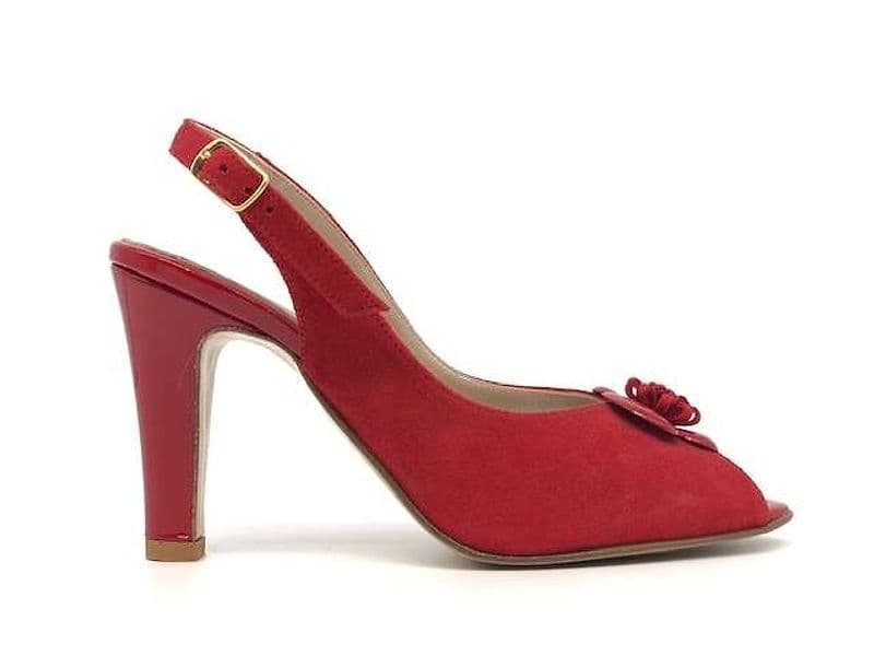 comfort Sandalo donna in camoscio rosso con fiore in vernice in Sandali moda Calzature Durello - Agna, commercioVirtuoso.it