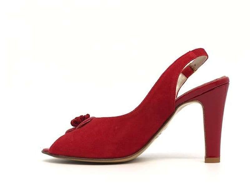 comfort Sandalo donna in camoscio rosso con fiore in vernice in Sandali moda Calzature Durello - Agna, commercioVirtuoso.it