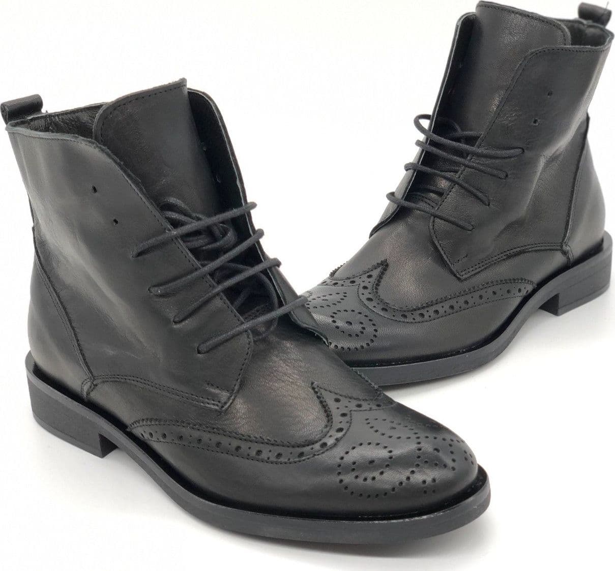 LAURA BIZZARRI Scarponcino donna 3836 nero in Stivali Calzature Durello - Agna, commercioVirtuoso.it