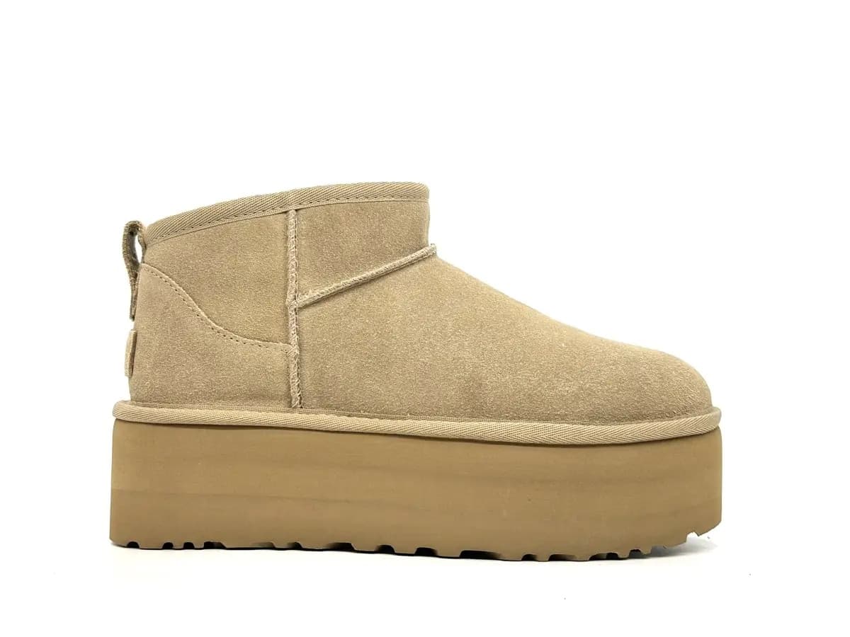 UGG stivaletti donna scamosciati beige platform foderati lana suola spessa in Stivali Calzature Durello - Agna, commercioVirtuoso.it