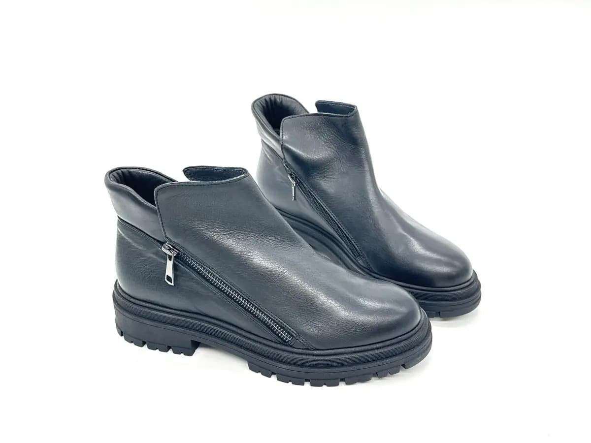 Piampiani scarponcino donna in pelle nera con doppia zip in Stivali Calzature Durello - Agna, commercioVirtuoso.it