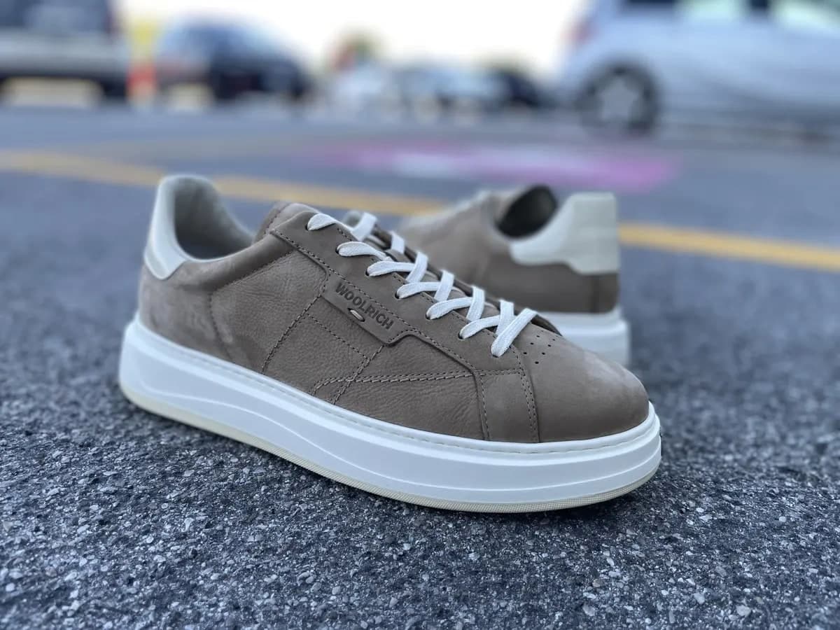 WOOLRICH Sneakers Uomo Beige Nabuk Abrasivato in Sneaker casual Calzature Durello - Agna, commercioVirtuoso.it
