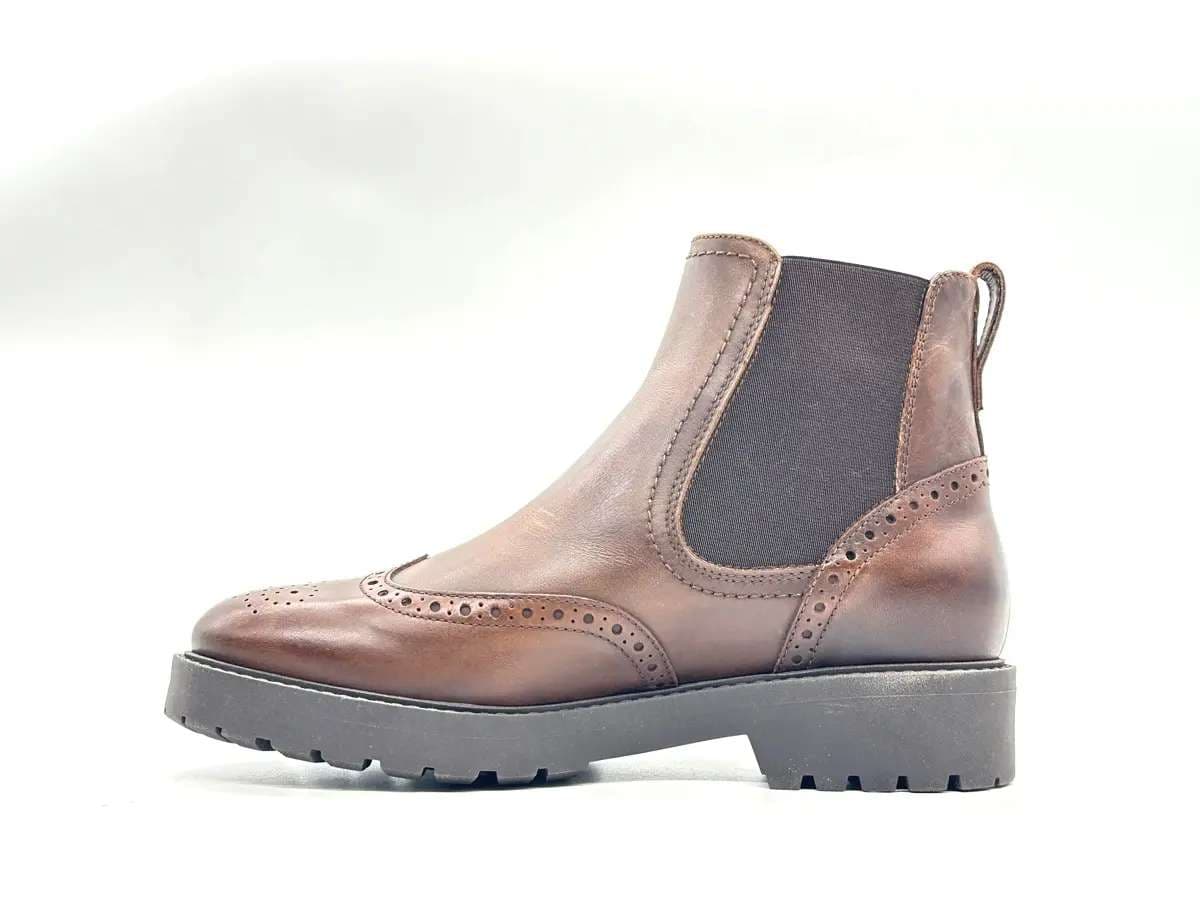 NeroGiardini Chelsea donna in pelle marrone brogue in Stivali Calzature Durello - Agna, commercioVirtuoso.it