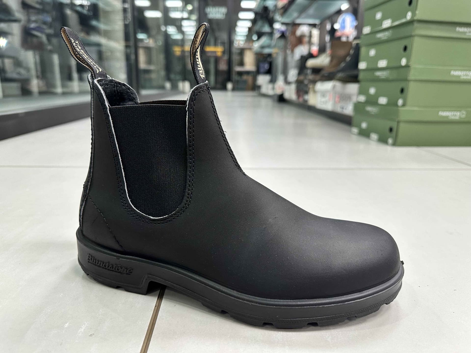 BLUNDSTONE 510 stivaletto elasticizzato in pelle nera - 3