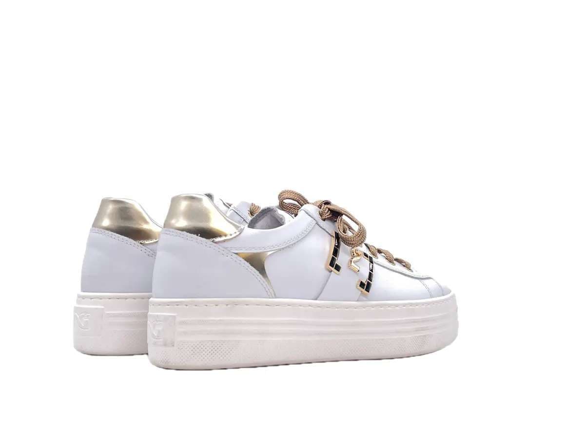 NERO GIARDINI Sneakers donna in pelle bianca in Sneaker casual Calzature Durello - Agna, commercioVirtuoso.it